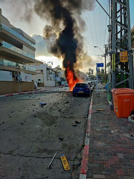הרוג בפיצוץ רכב בחולון // הצילום באדיבות "ידיעות מהשטח טלגרם" 